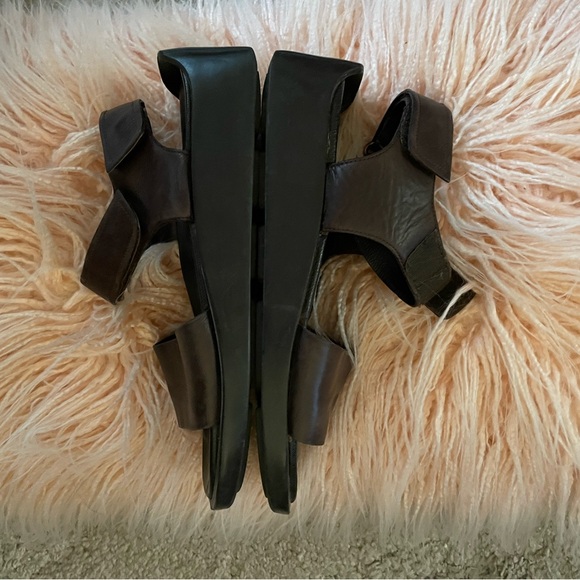 Prada Leather Sandals Adjustable Ankle Straps Y2K - Picture 10 of 15